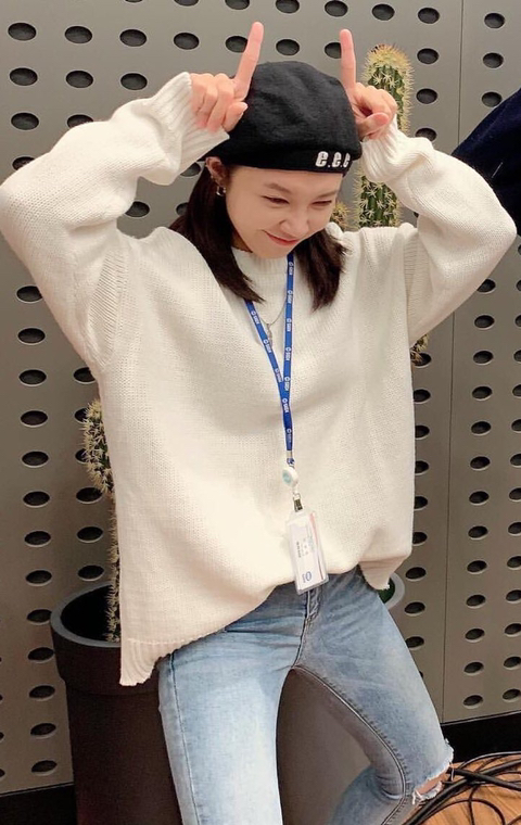 오늘의 모자 쓴 에이핑크 정은지 짱 기여움.jpg | 인스티즈