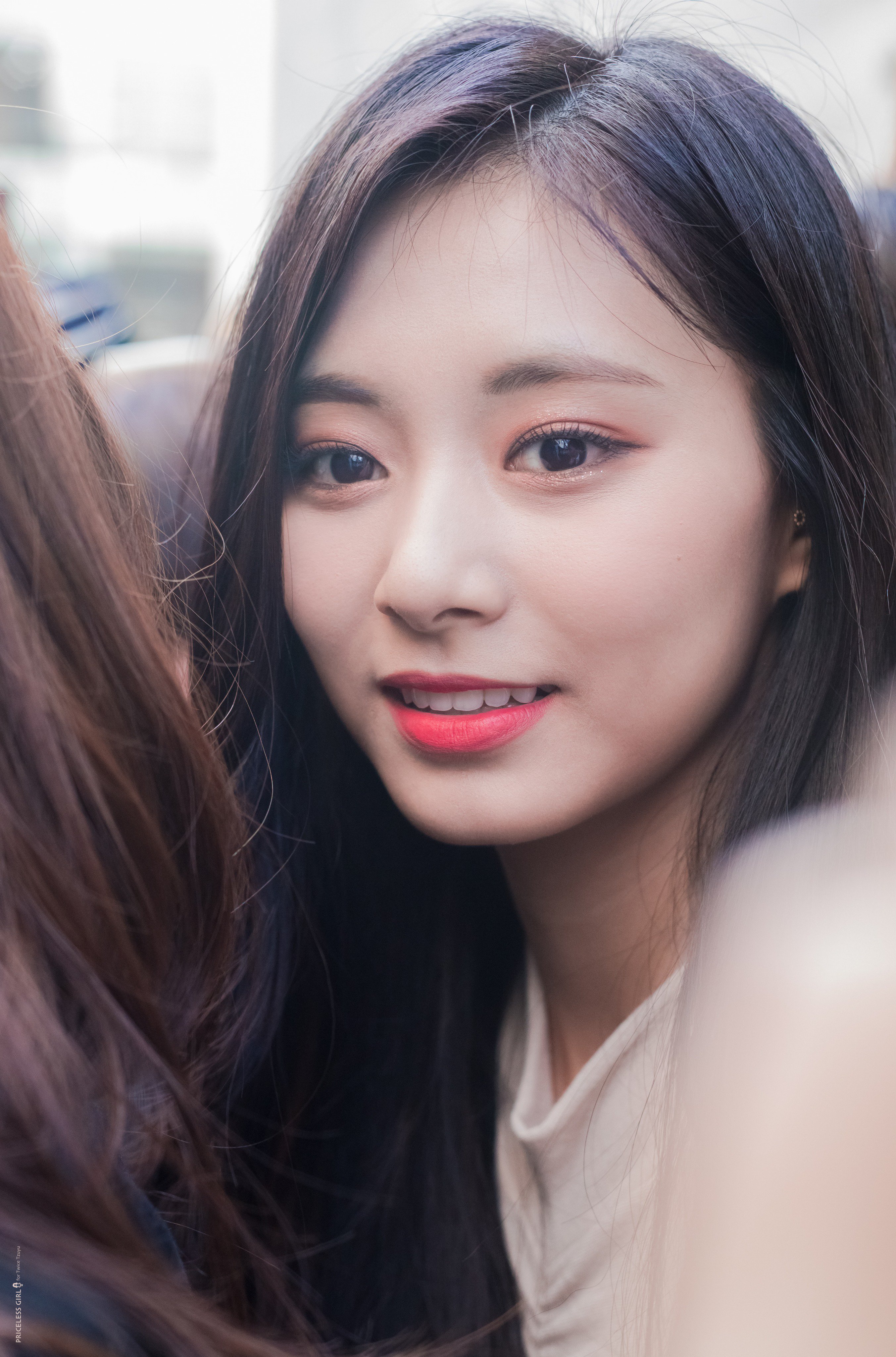 최근 트와이스 쯔뭉이 쯔위의 비주얼.jpgif | 인스티즈
