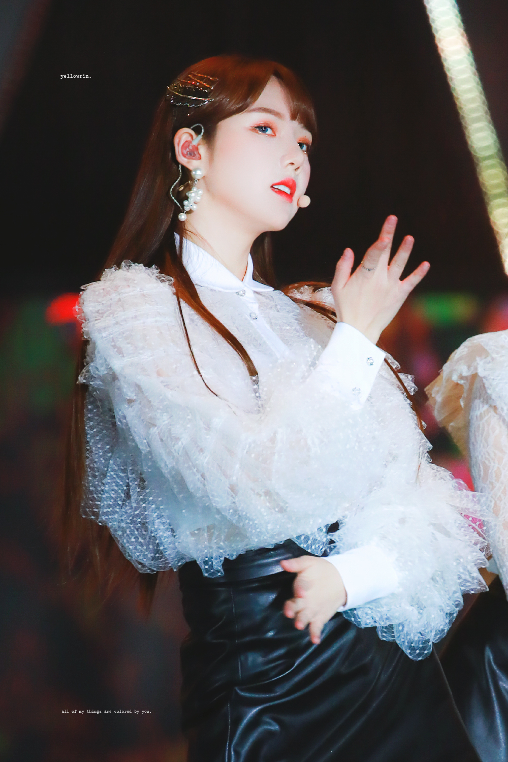 식사시간에 보니까 은근히 미인인 듯한 여자친구 예린이.jpgif | 인스티즈