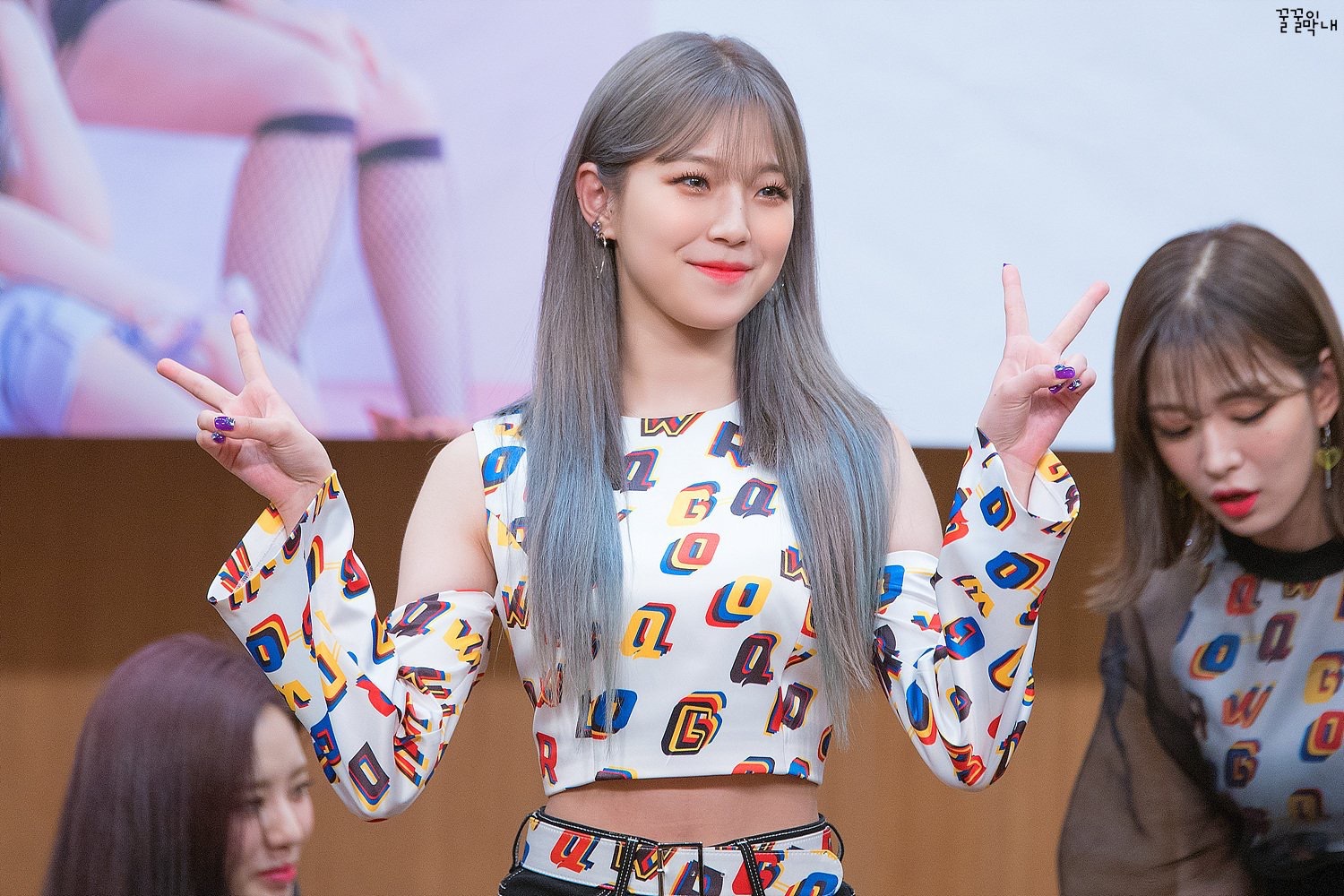 프로미스나인 막내 꿀깅이 백지헌 | 인스티즈