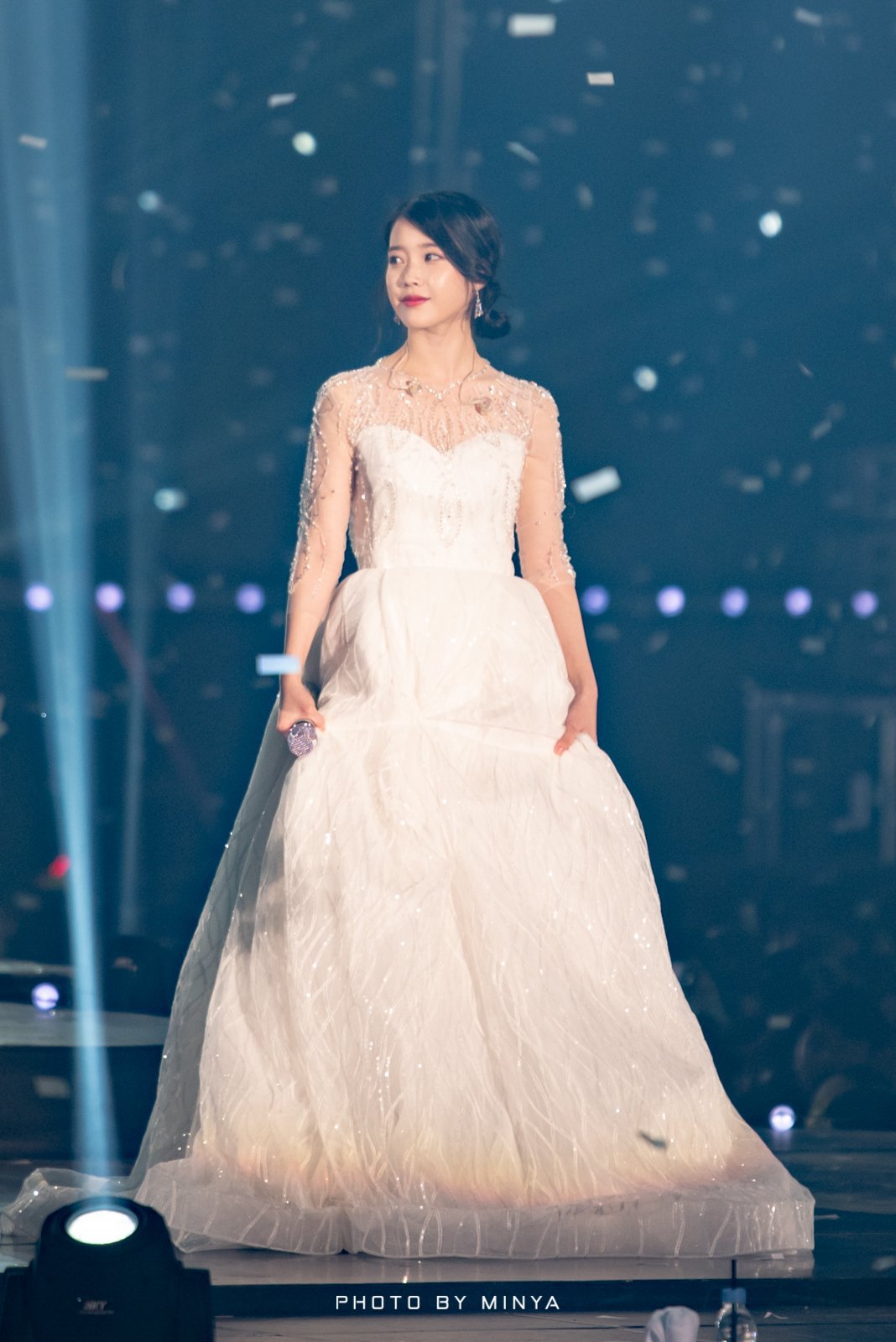 아이유 10주년 콘서트 in 서울.jpg | 인스티즈