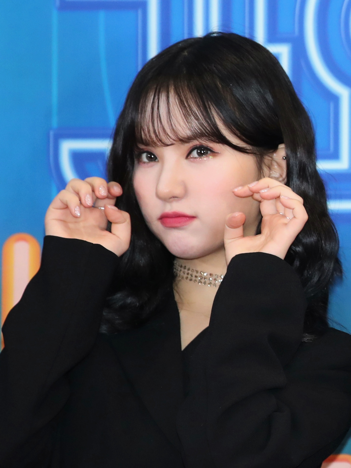 여자친구 가요대축제 래드카펫 고해상도 사진.jpg | 인스티즈
