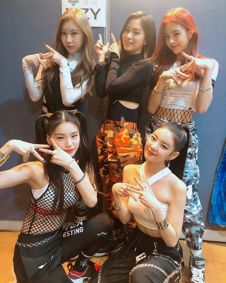 있지 (ITZY) 멤버중 가장 좋아하는 멤버는? | 인스티즈