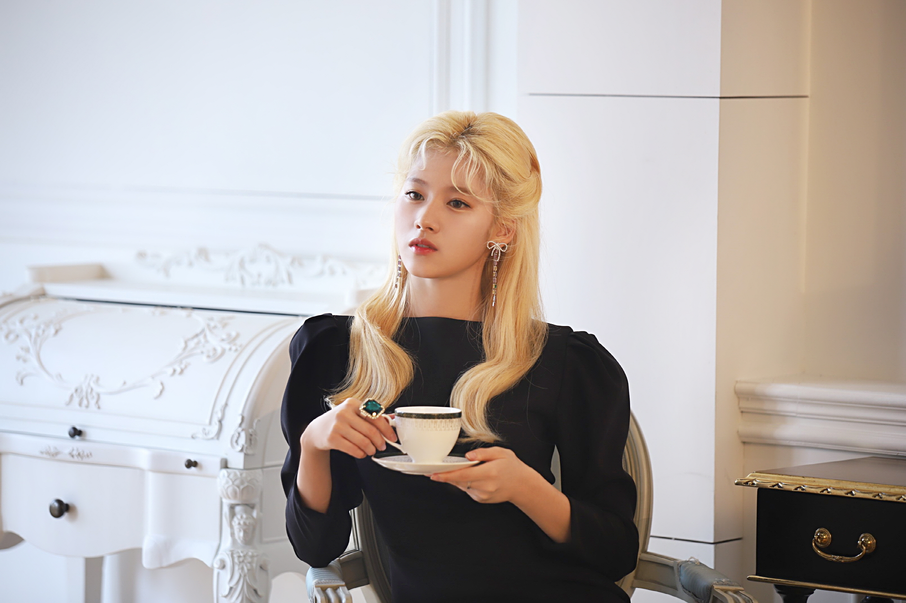 JYP 공식 팬즈에 올라온 트와이스 사나 생일 축하글과 파일명.jpg | 인스티즈