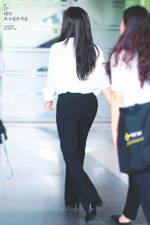 정장을 입은 에이핑크 정은지.jpg | 인스티즈