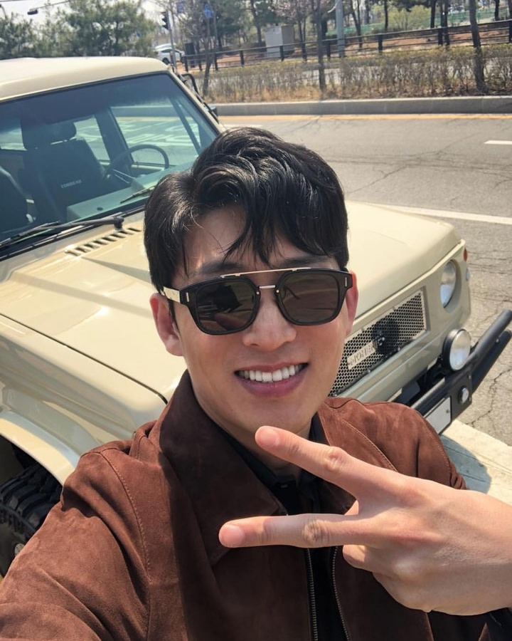 고준 인스타그램(열혈사제 황철범) | 인스티즈