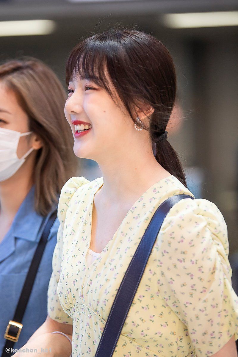 은근히 미인이지만 가끔은 귀여운거 같기도 한 여자친구 예린이.jpgif | 인스티즈