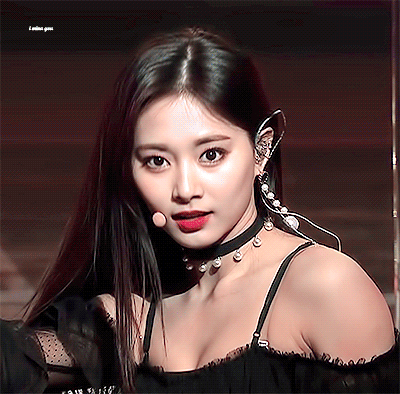 오늘자 섹시의 정석 쯔위ㄷㄷㄷ.gif | 인스티즈