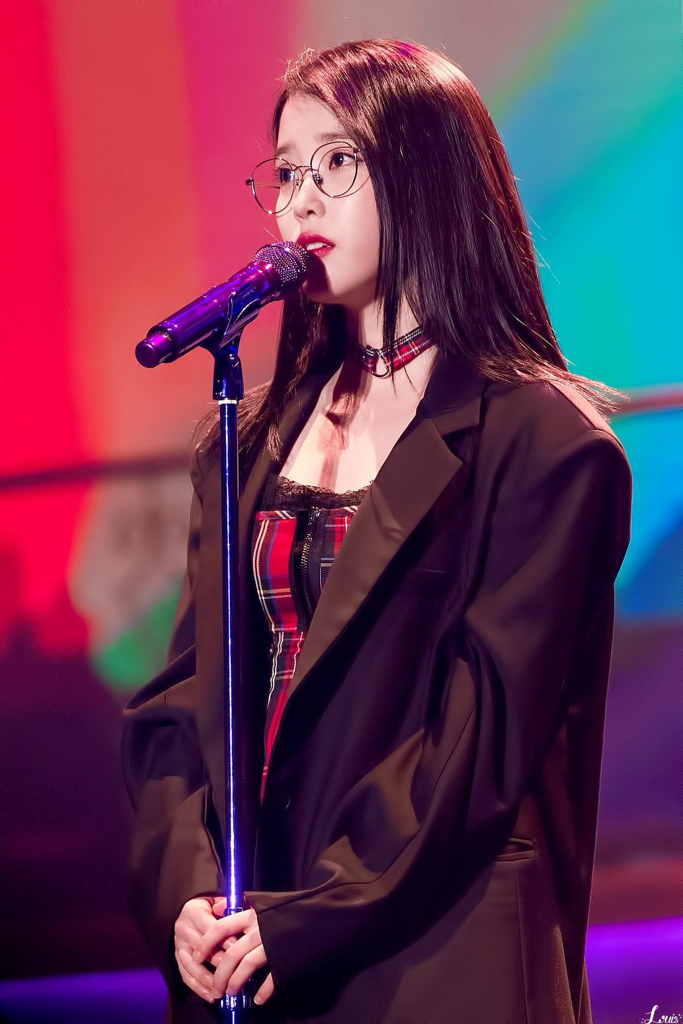 아이유 10주년 콘서트 in 서울.jpg | 인스티즈