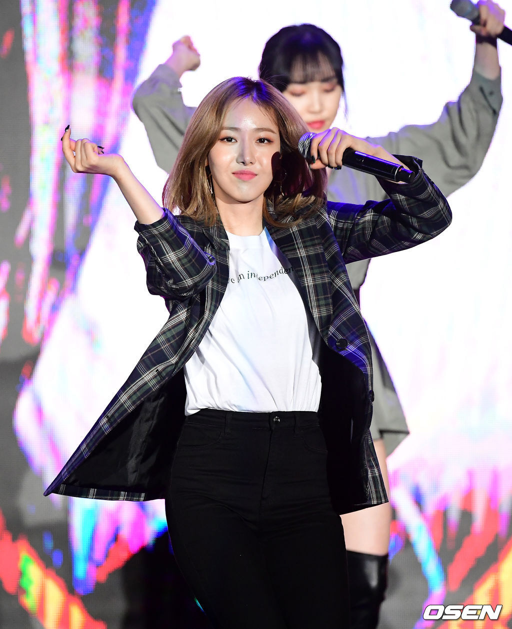 대전하나시티즌 창단식 초대가수 여자친구.jpgif | 인스티즈