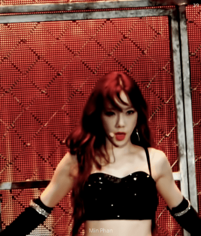 태연 콘서트 불티 움짤 모음.gif (데이터 주의) | 인스티즈