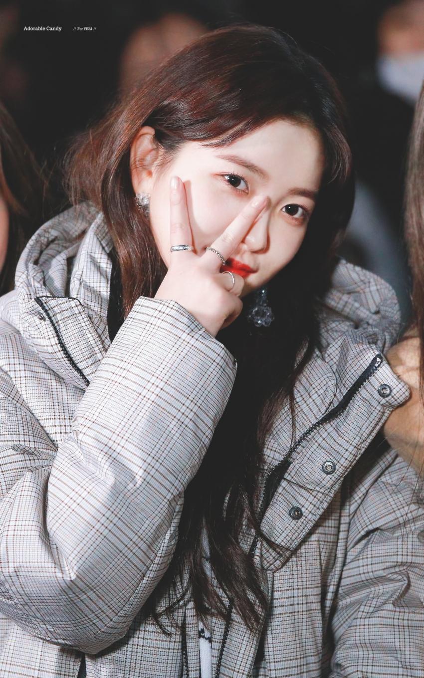강남역 레드벨벳 예리 | 인스티즈