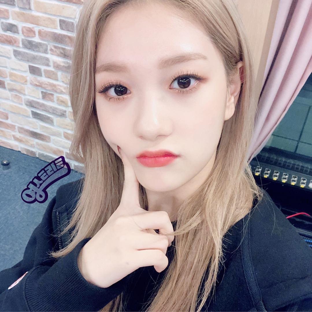 데뷔 300일기념 프로미스나인 이서연 | 인스티즈