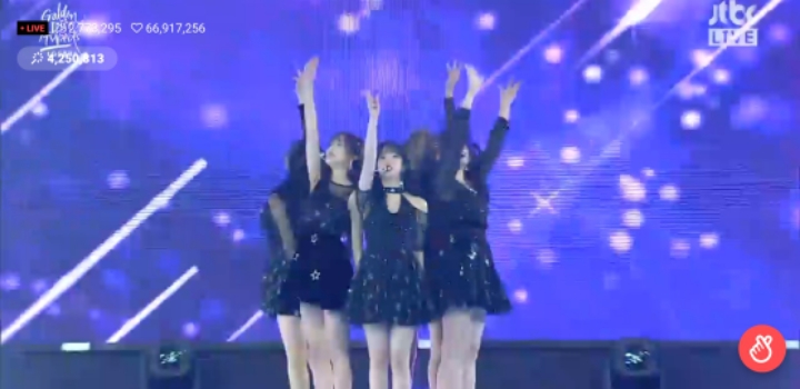 190105 골든디스크어워즈 어워즈 레전드 찍은 여자친구.jpg | 인스티즈