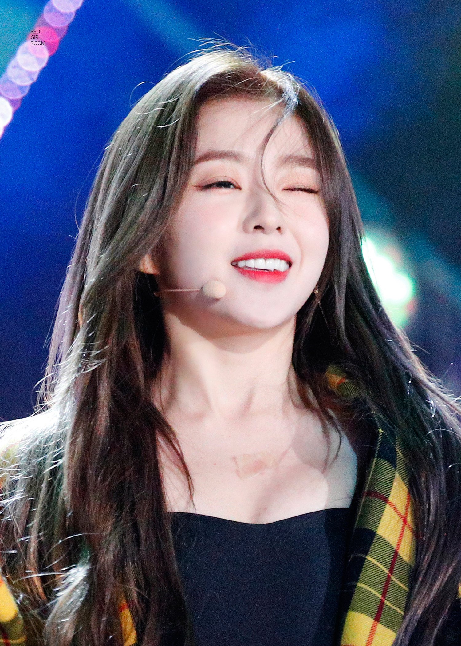 윙크하는 아이린.jpg | 인스티즈