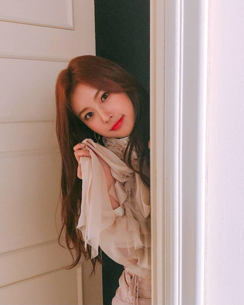 아이즈원) 팬들 기만하는 광배형 혜원day | 인스티즈