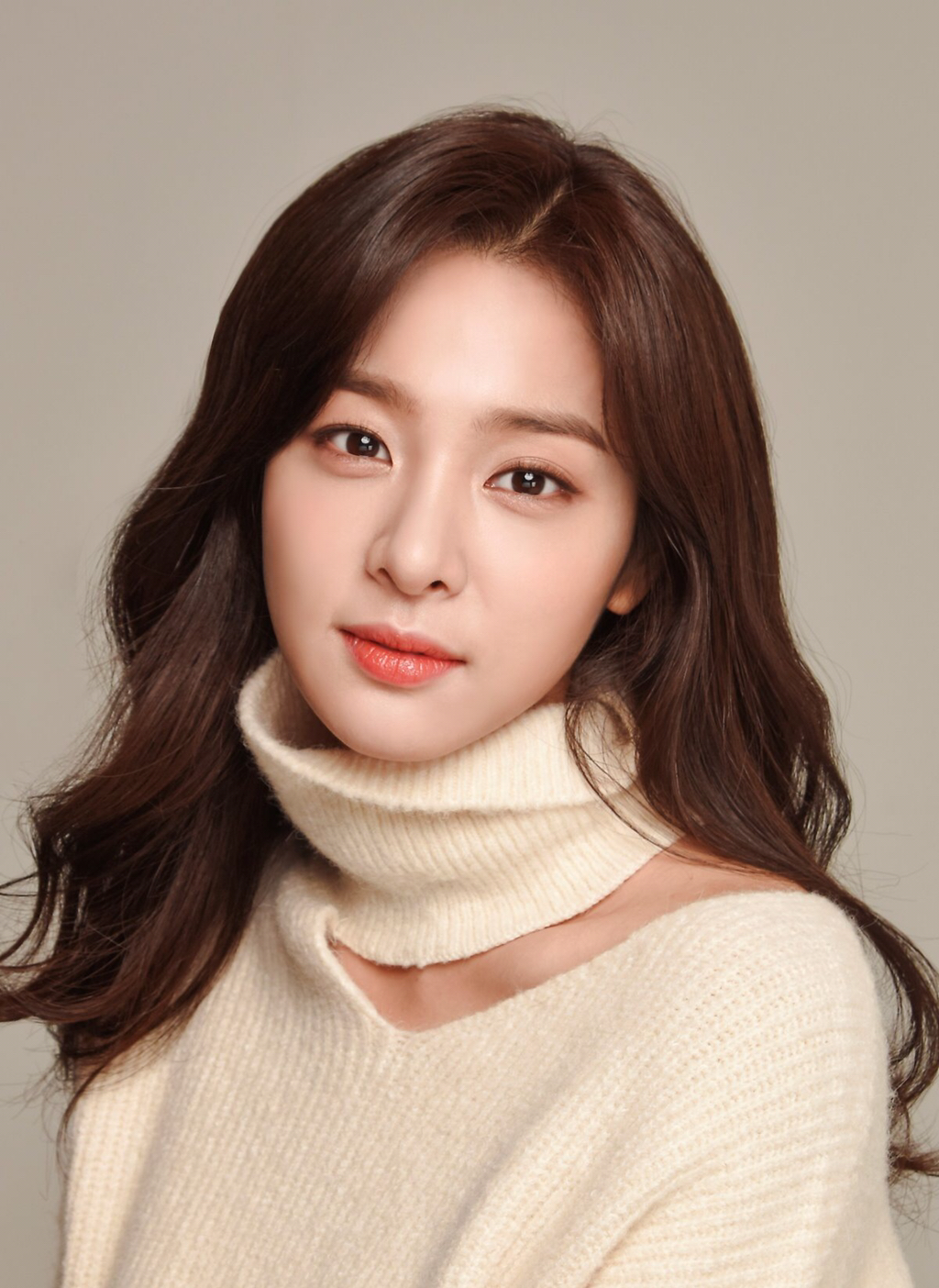 은근히 이쁜 배우 설인아 | 인스티즈