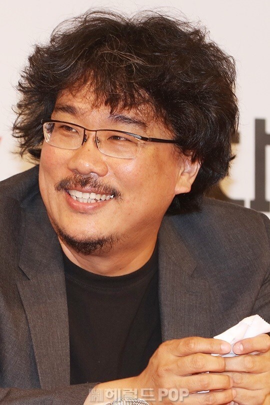 감독이 아니라 배우로도 성공했을것 같은 봉준호 | 인스티즈