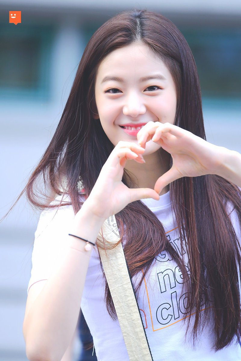 규리생일 컵홀더 포카를 받구와서 프로미스나인 규리 | 인스티즈