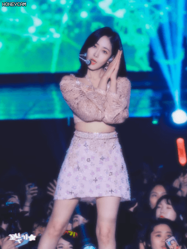 자기 전에 보니까 은근히 미인인 듯한 여자친구 신비.gif | 인스티즈