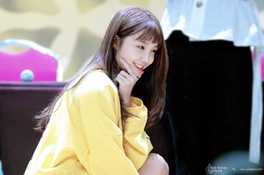 제가 처음 팬싸 갔던 날의 에이핑크 정은지.jpg | 인스티즈