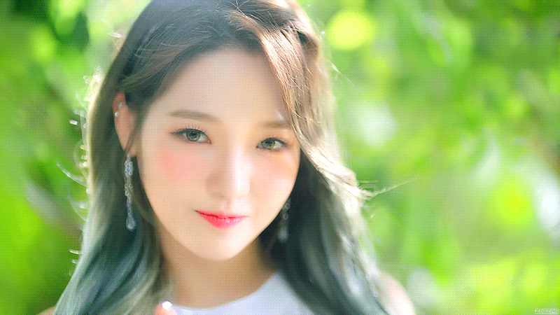 프로미스나인 신곡 FUN 뮤비속 메실공주 지선이 | 인스티즈