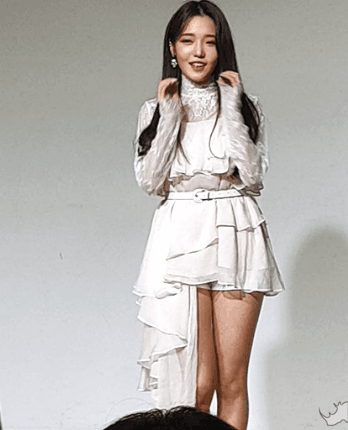 프로미스나인 소중히간직해 포토타임 지원 지선 지헌.GIF | 인스티즈