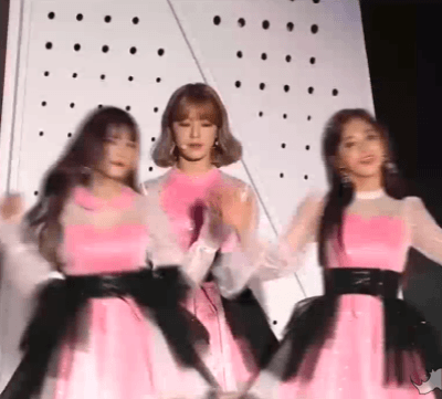2018 MAMA 프로미스나인 LOVE BOMB.GIF | 인스티즈