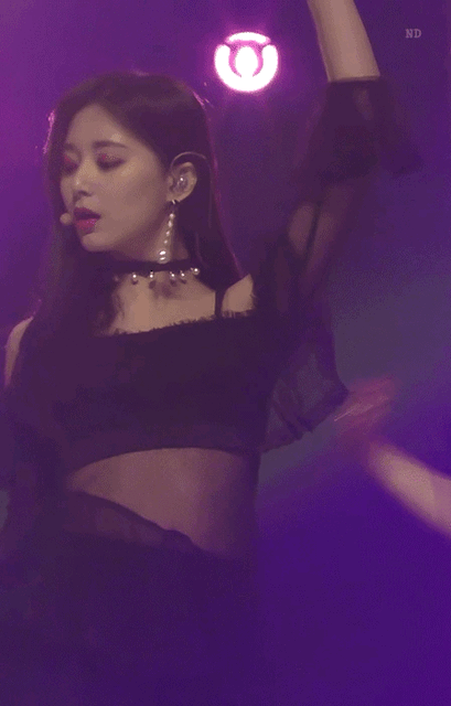 레전드 찍은 가요대축제 트와이스 쯔위 HUSH 짤 ㄷㄷㄷ | 인스티즈