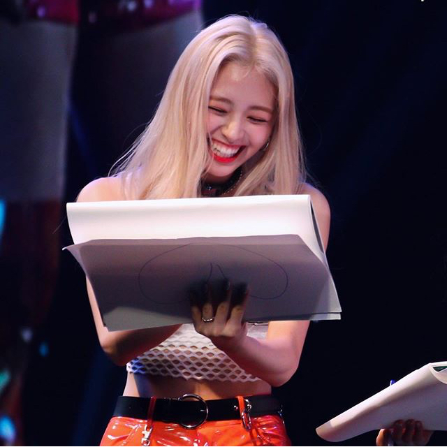 항상 신난 아이돌 | 인스티즈