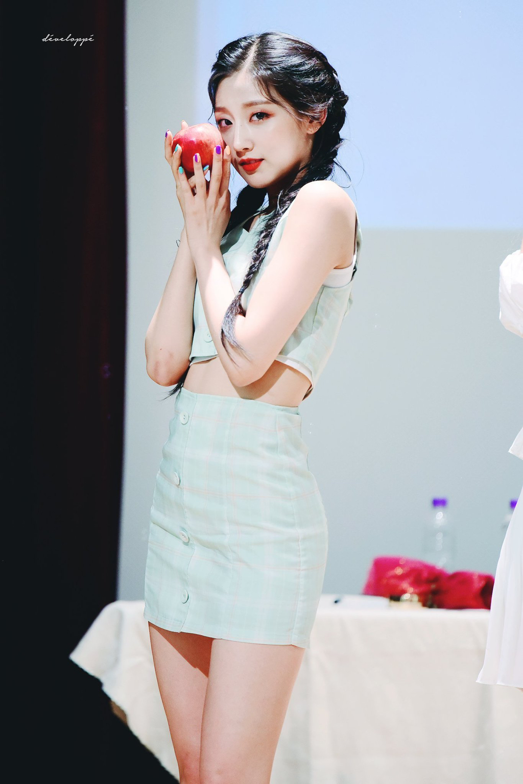 [러블리즈] 아이패드 살까 하는 생각이 들어서 예인이 | 인스티즈