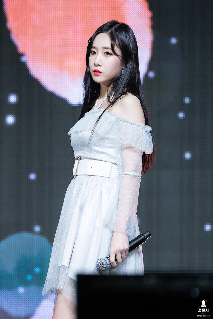 [러블리즈] 당 떨어지는 기분이라서 지애 | 인스티즈