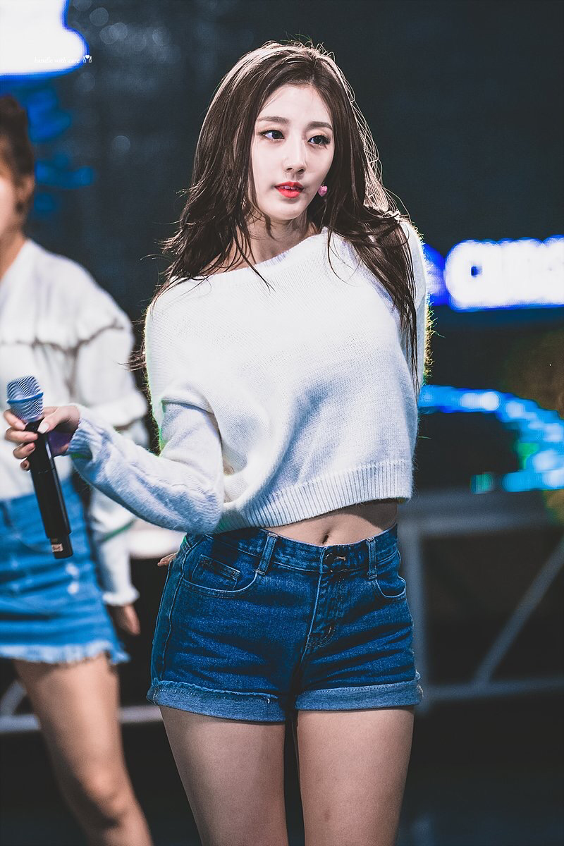 [러블리즈] 10월의 마지막 월요일이라서 예인이 | 인스티즈