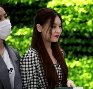 은근히 미인인 듯한 여자친구 엄지.jpgif | 인스티즈