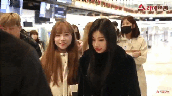 아이즈원) 김포공항 일본으로 출국하는 조유리 | 인스티즈