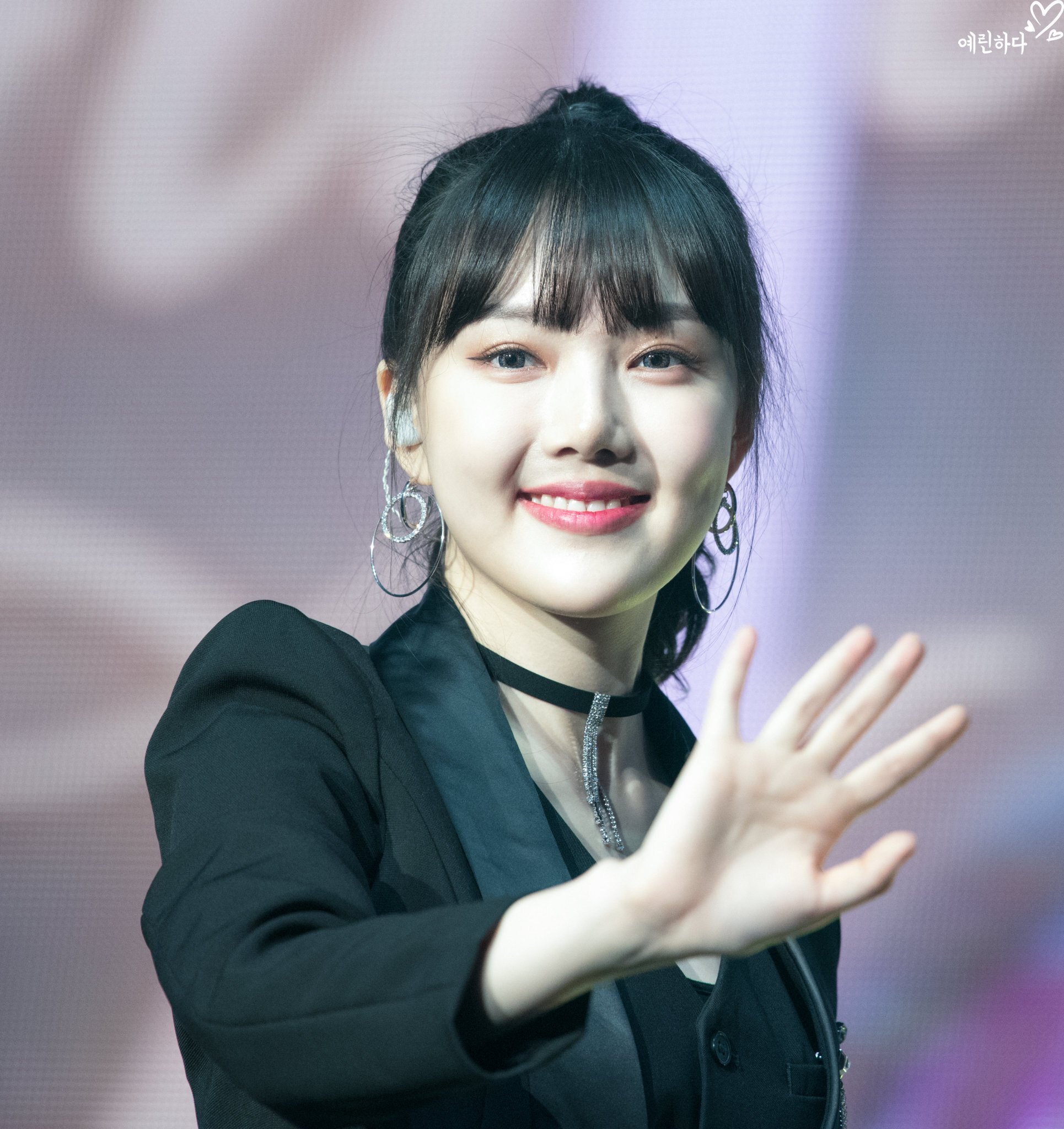 은근히 미인인 듯한 여자친구 예린이.jpgif | 인스티즈