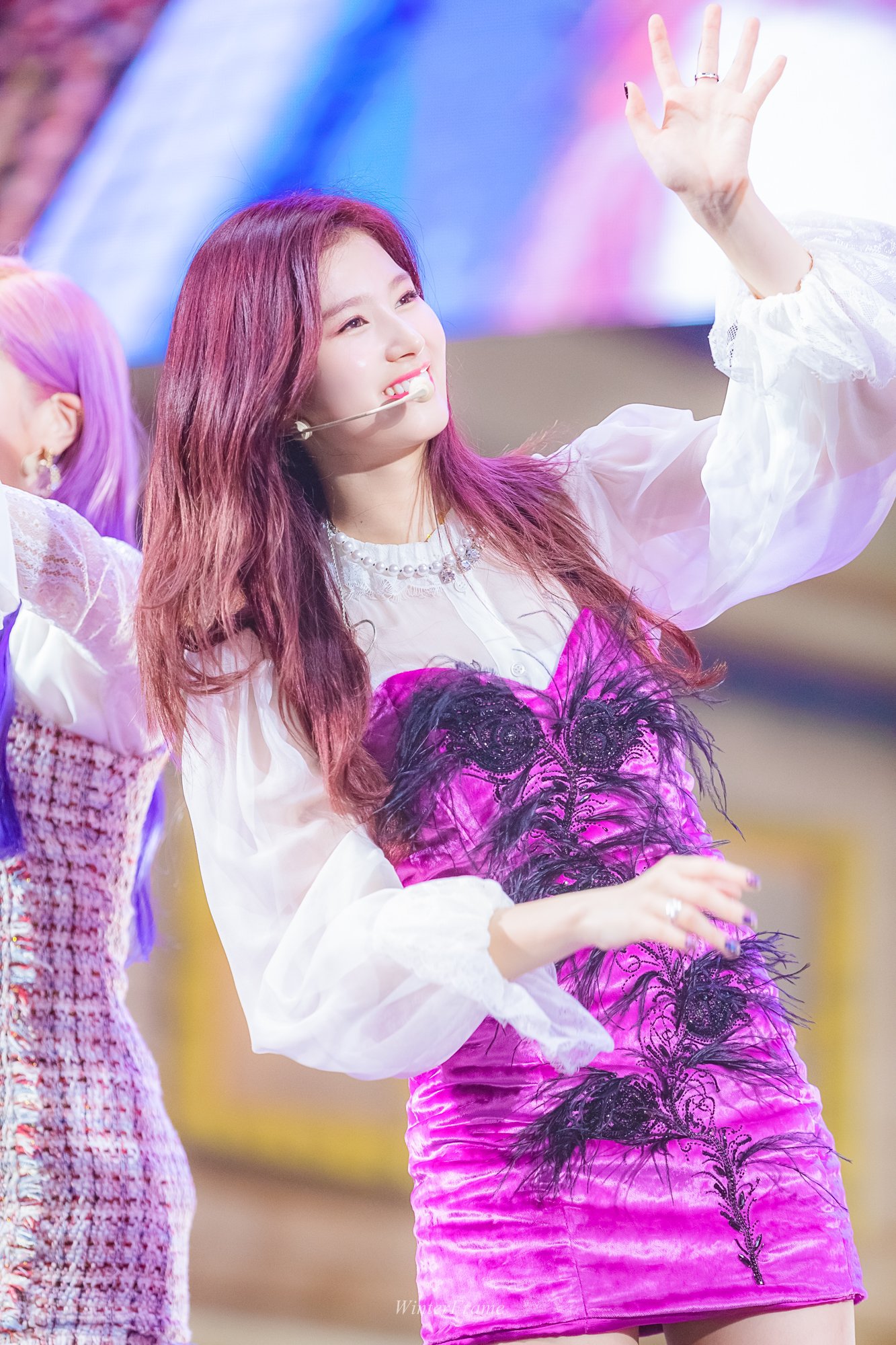 오늘이 생일인 트와이스 사나.jpgif | 인스티즈