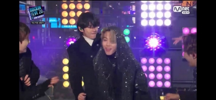 미국 인기 새해 방송 서자 마자 미국 트렌딩 계속 오른 지민 | 인스티즈