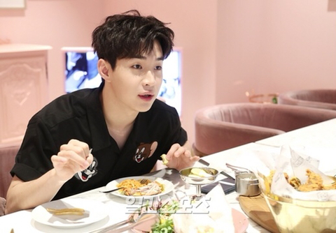 나름 좋아하는 섹시아이돌 | 인스티즈