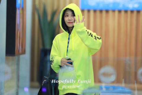 에이핑크 정은지 후드.jpg | 인스티즈