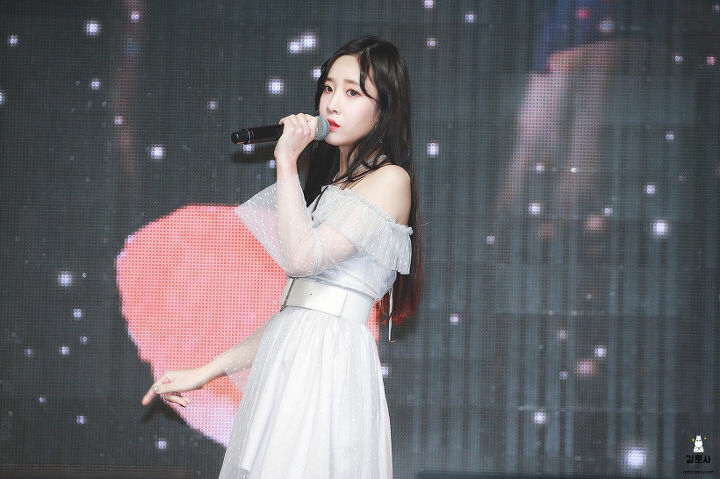 [러블리즈] 당 떨어지는 기분이라서 지애 | 인스티즈