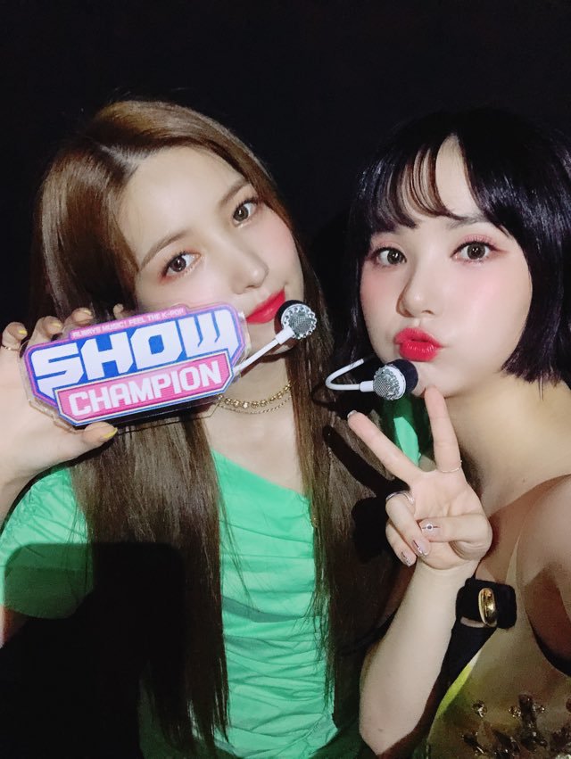 쇼챔피언을 통해 컴백하는 여자친구💙 | 인스티즈