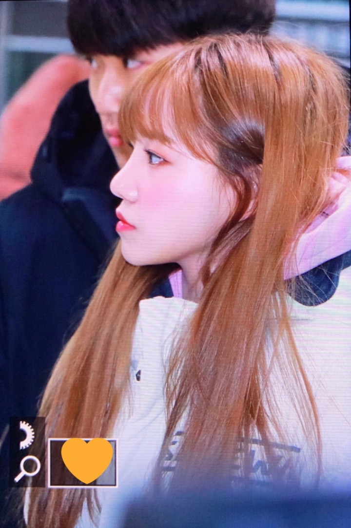 아이즈원) 김포공항 일본으로 출국하는 조유리 | 인스티즈