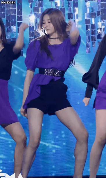 마라탕 먹으러왔는데 뒤에 아줌마 열명이 시끄러운걸로 지진내는거 같아서.jpg | 인스티즈