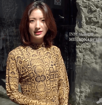 뱀옷도 어울리는 이새롬.gif | 인스티즈