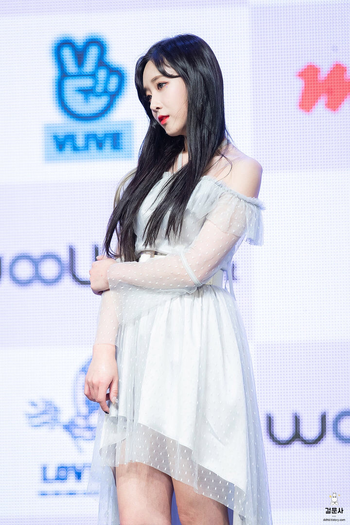 [러블리즈] 당 떨어지는 기분이라서 지애 | 인스티즈