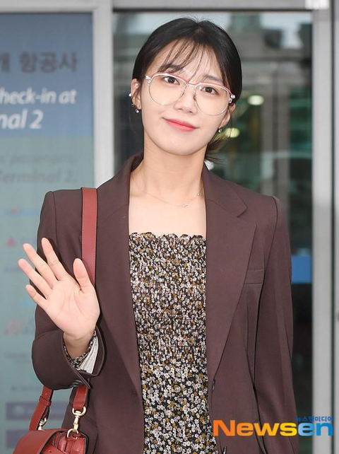 에이핑크 정은지 공항에서 기사사진.jpg | 인스티즈