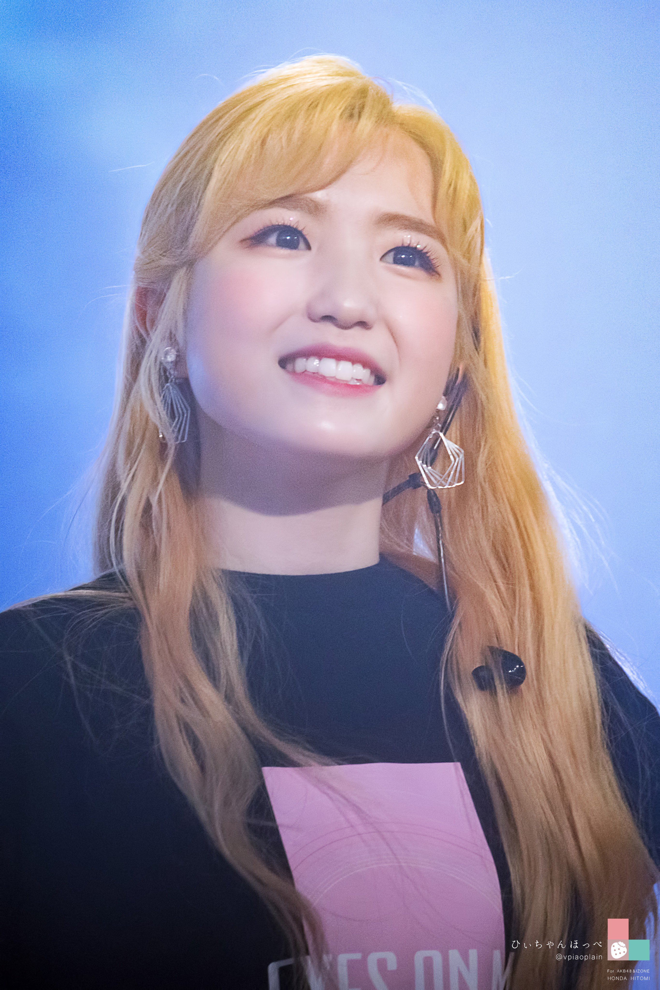 금발의 히토미.jpg | 인스티즈