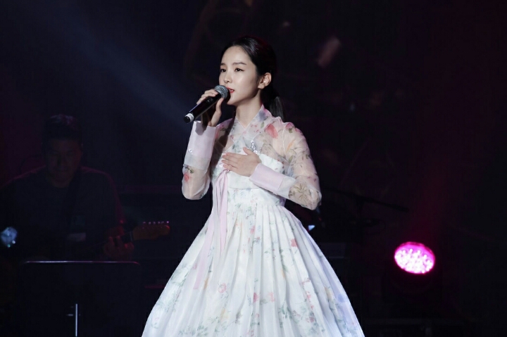 새삼 이쁘고 귀여운 송소희 | 인스티즈