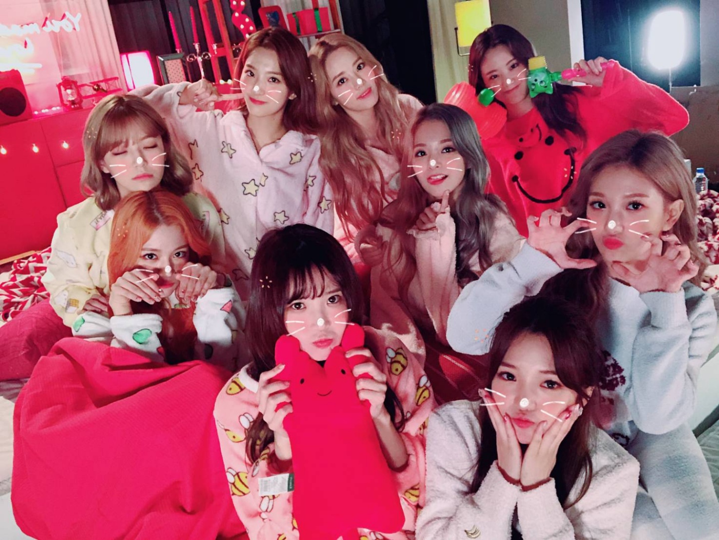 2018년도 마지막 프로미스나인 글 9명과 함께해 행복한 18년도였다 | 인스티즈